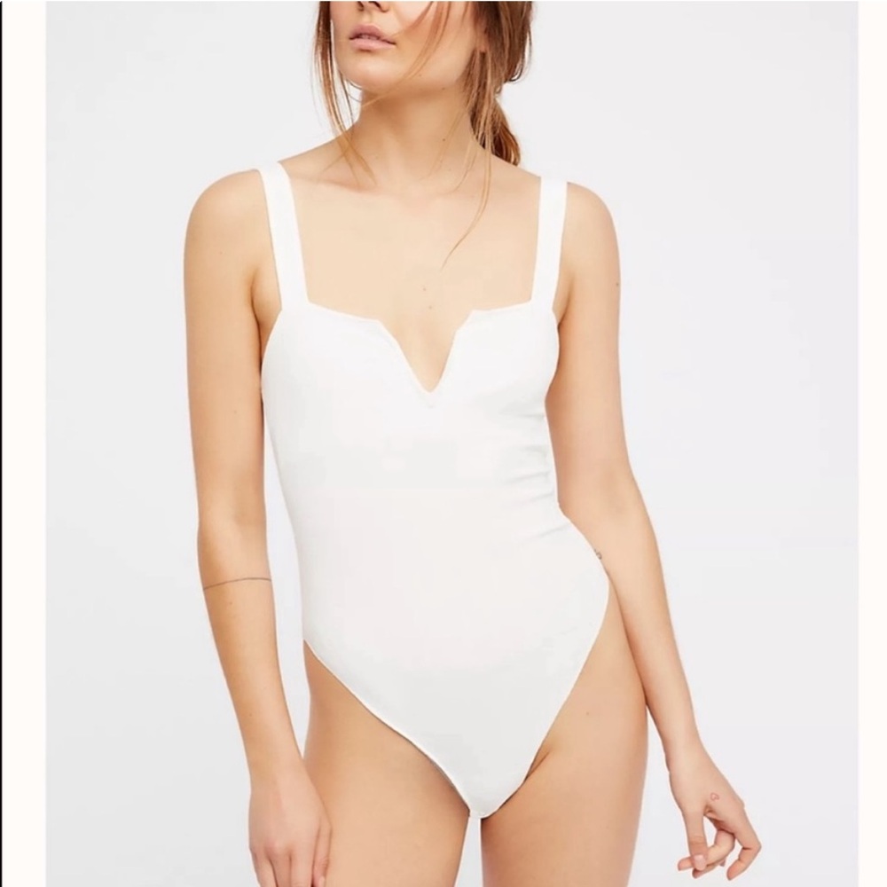 FREE PEOPLE | Pippa V-Wire White Ivory Bodysuit